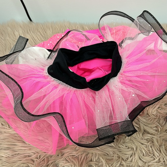 Dance Costume - Picture 3 of 4